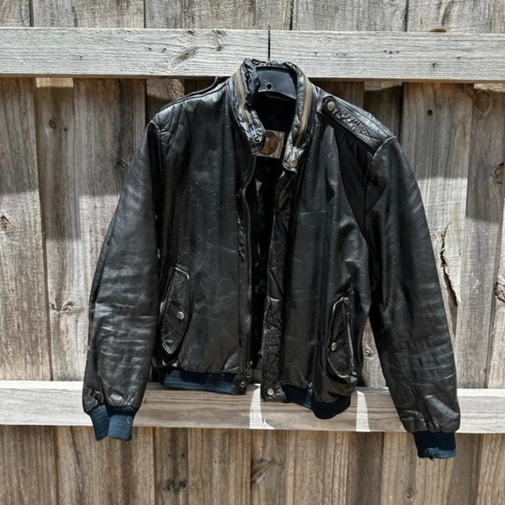 *SOLD* Coverage Black distressed leather bomber jacket Size 42 Medium